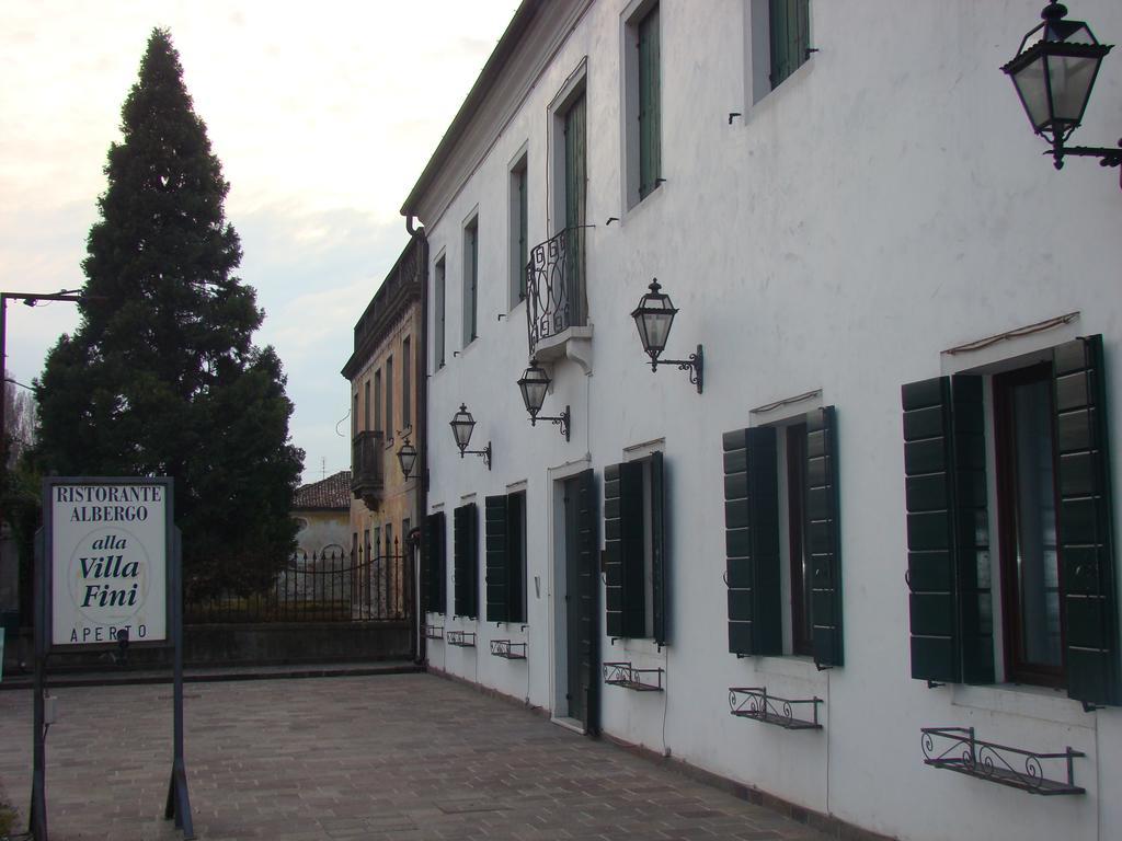 Hotel Alla Villa Fini دولو المظهر الخارجي الصورة