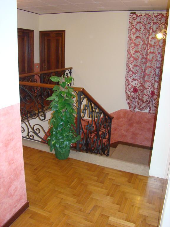 Hotel Alla Villa Fini دولو المظهر الخارجي الصورة