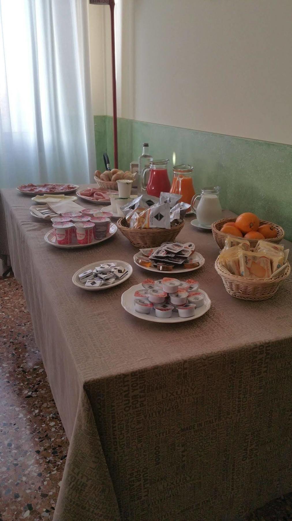 Hotel Alla Villa Fini دولو المظهر الخارجي الصورة